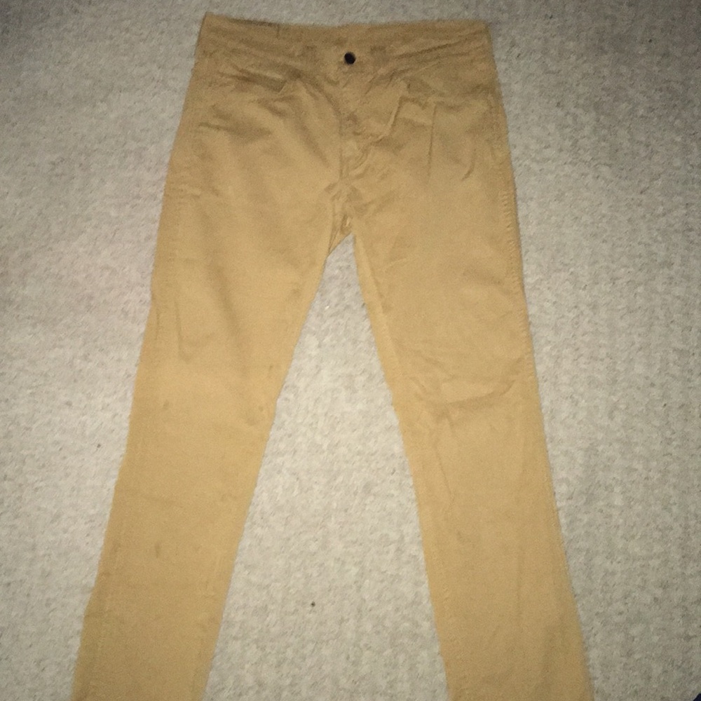 Levi’s khaki pants (2 pairs)